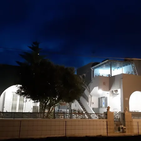 κυκλαδίτικο σπίτι με θέα Mimika Вилла