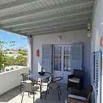 Vila κυκλαδίτικο σπίτι με θέα Mimika *