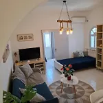 κυκλαδίτικο σπίτι με θέα Mimika Vila Perissa (Santorini)