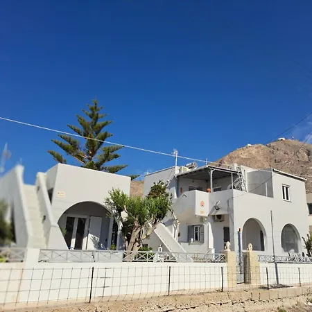 κυκλαδίτικο σπίτι με θέα Mimika Villa Perissa (Santorini)