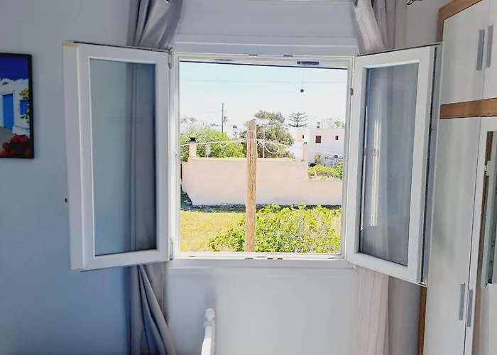 Villa κυκλαδίτικο σπίτι με θέα Mimika Perissa (Santorini)