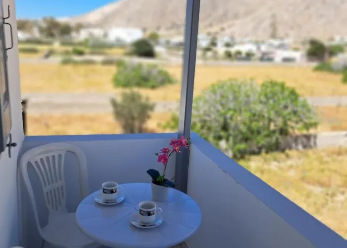 κυκλαδίτικο σπίτι με θέα Mimika Villa Perissa (Santorini)