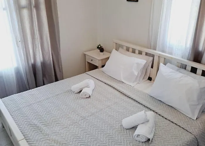 Villa Mimika Perissa (Santorini)