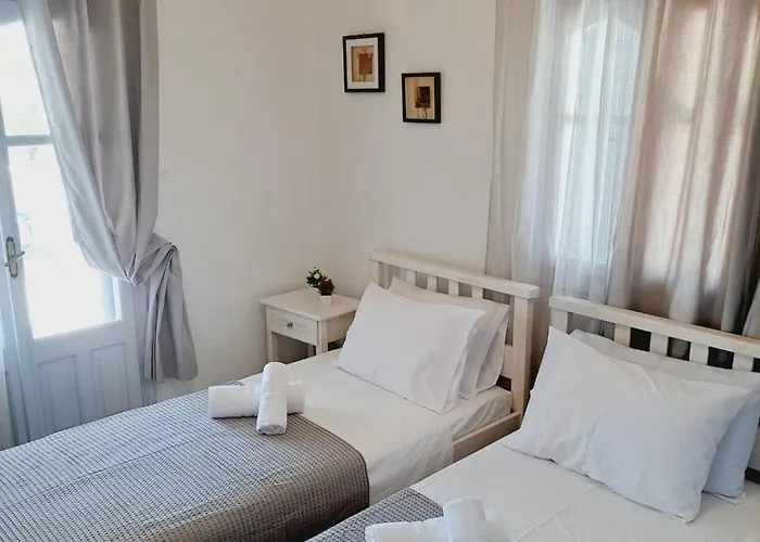 κυκλαδίτικο σπίτι με θέα Mimika Villa *