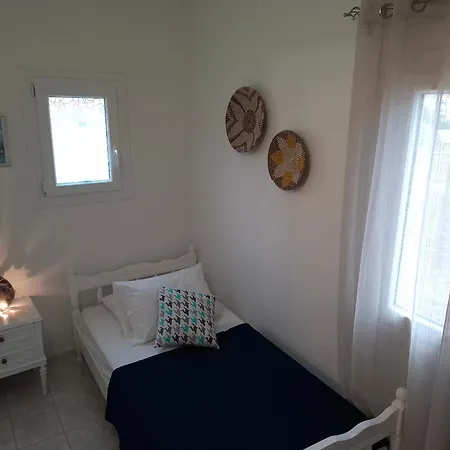 Villa κυκλαδίτικο σπίτι με θέα Mimika