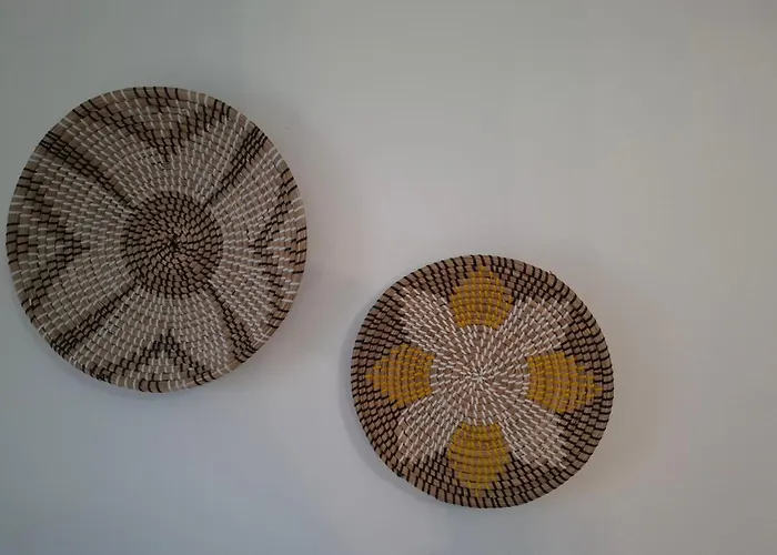 Mimika * Perissa (Santorini)