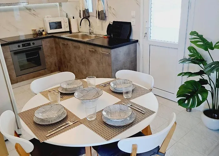 κυκλαδίτικο σπίτι με θέα Mimika Vila *